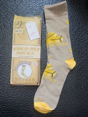 Gold 999.9 Bar Novelty Beige & Yellow Casual Crew Socks